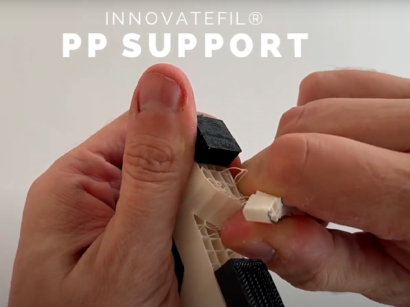 Retrait du filament Innovatefil PP Support de la pièce imprimée en 3D